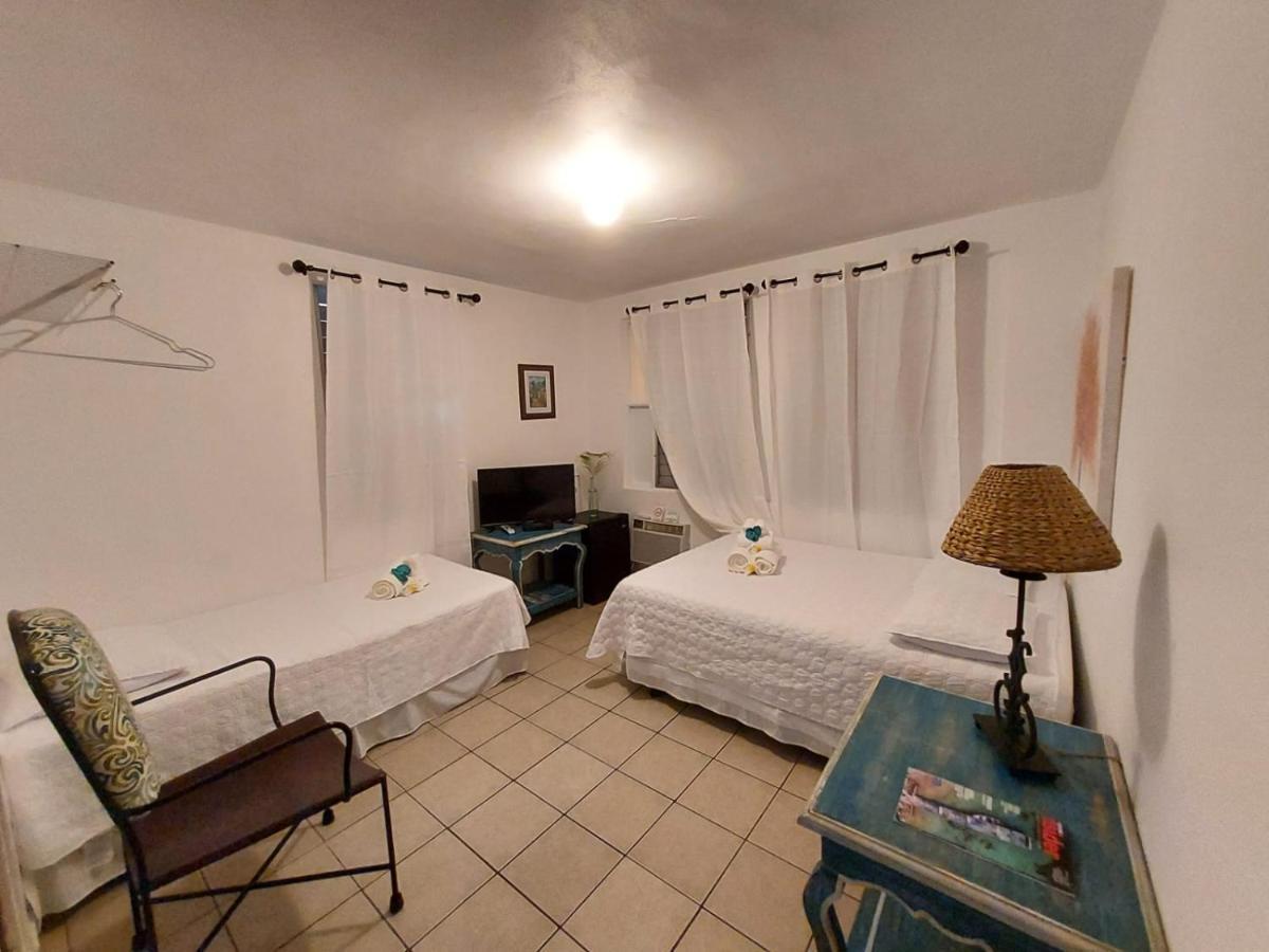Vieques Tropical Guest House Bagian luar foto