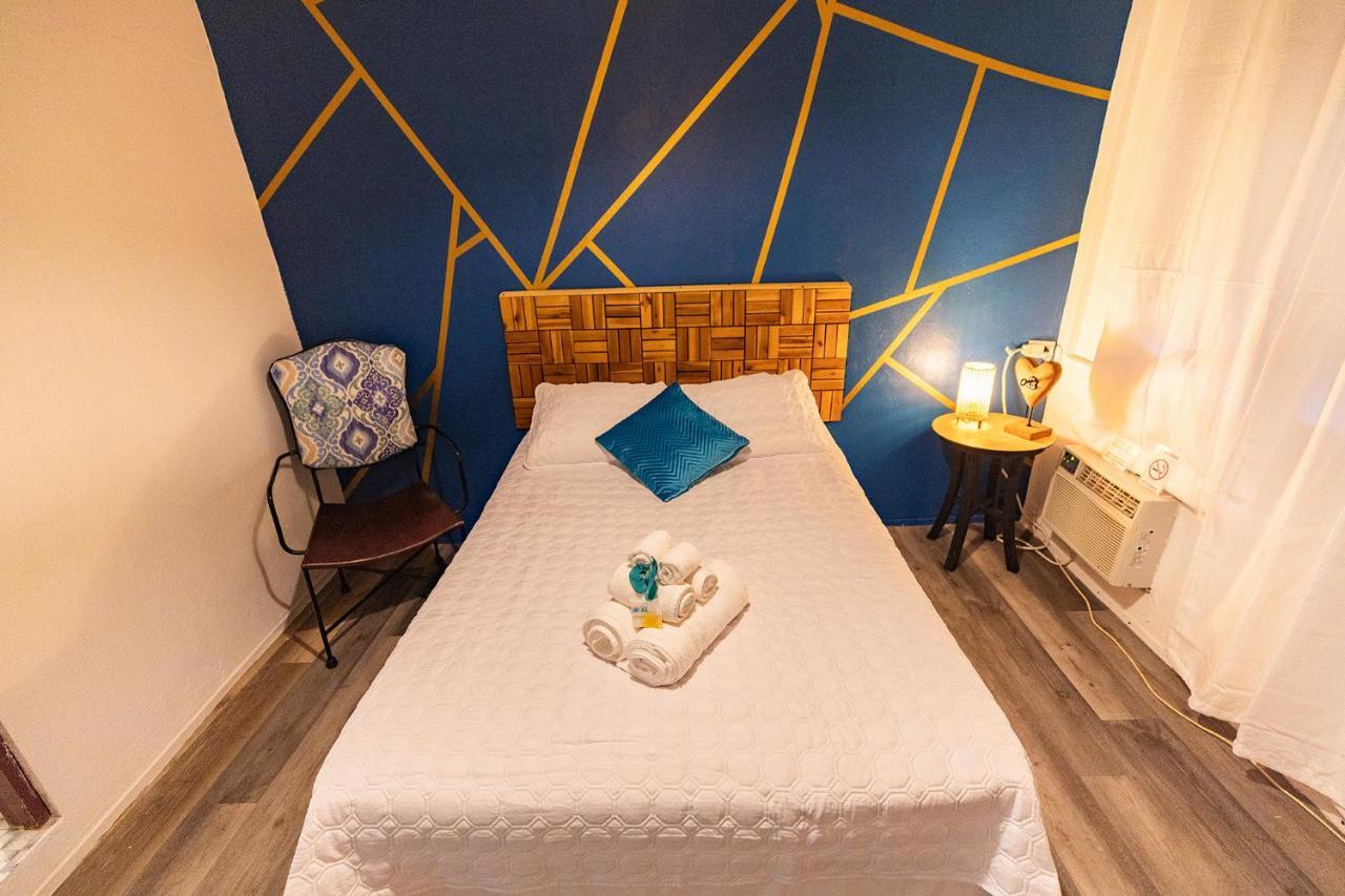 Vieques Tropical Guest House Bagian luar foto