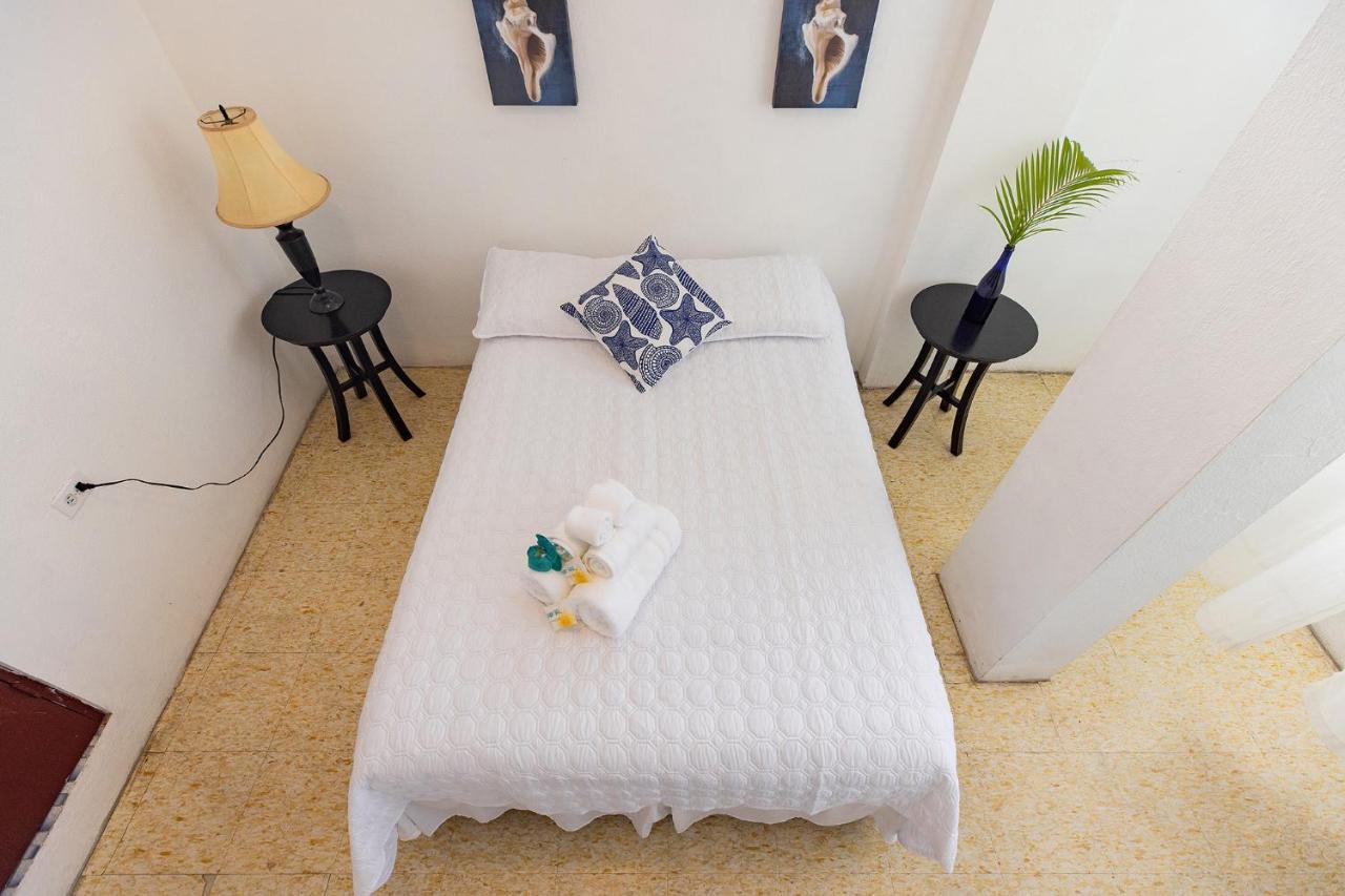 Vieques Tropical Guest House Bagian luar foto